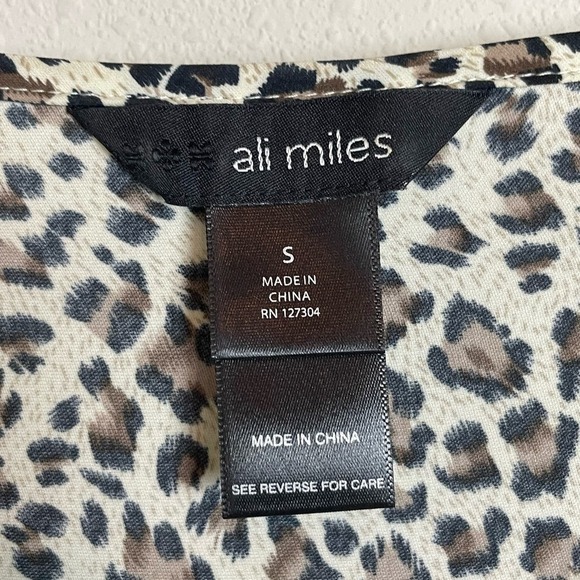 Ali Miles Animal Print High Low Tunic Top Size S Tiered Balloon Sleeve - Picture 4 of 7